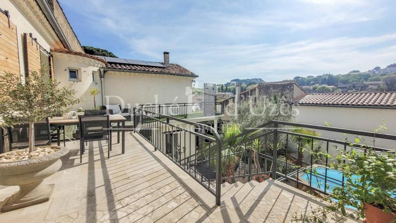 Propriété - 164 m² - 7 pièces