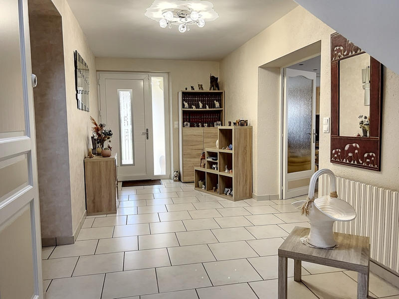 Propriété - 196 m² - 5 pièces