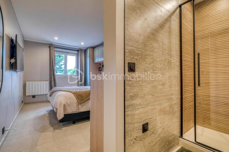 Duplex - 93 m² - 5 pièces