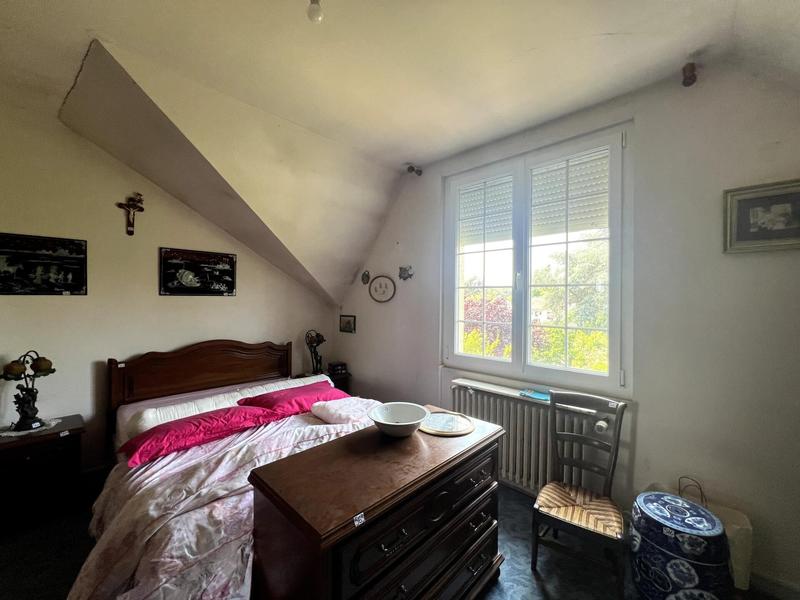 Maison - 249 m² - 13 pièces