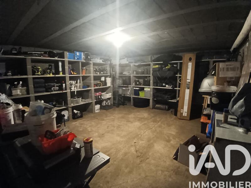 Maison - 210 m² - 9 pièces