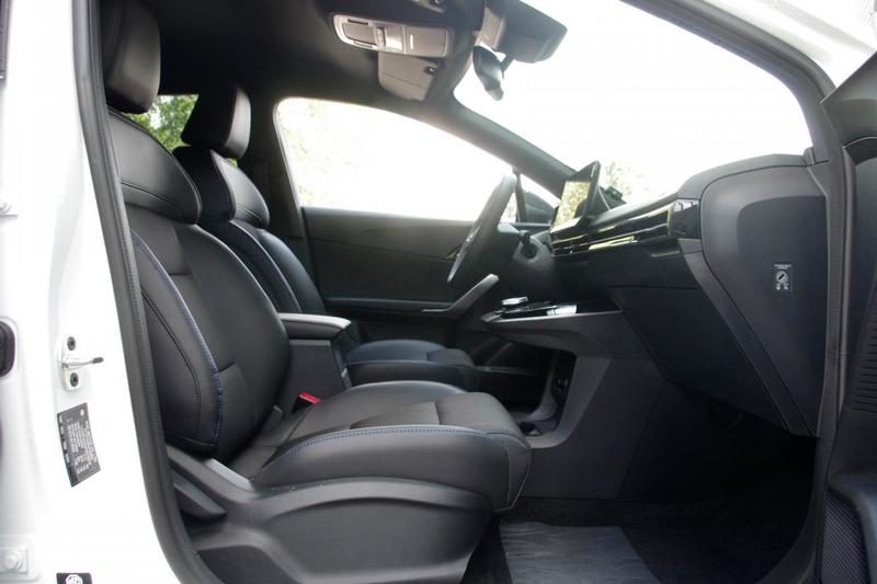 Mg Mg4 Ev 64kwh - 150 Kw 2wd Luxury