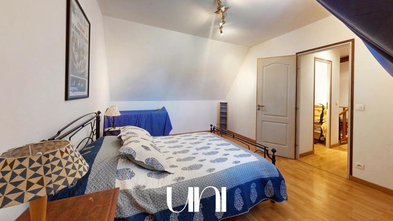 Maison - 209 m² - 7 pièces