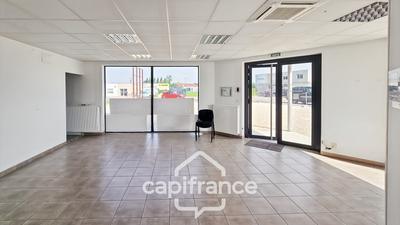 Local commercial - 220 m² - 7 pièces