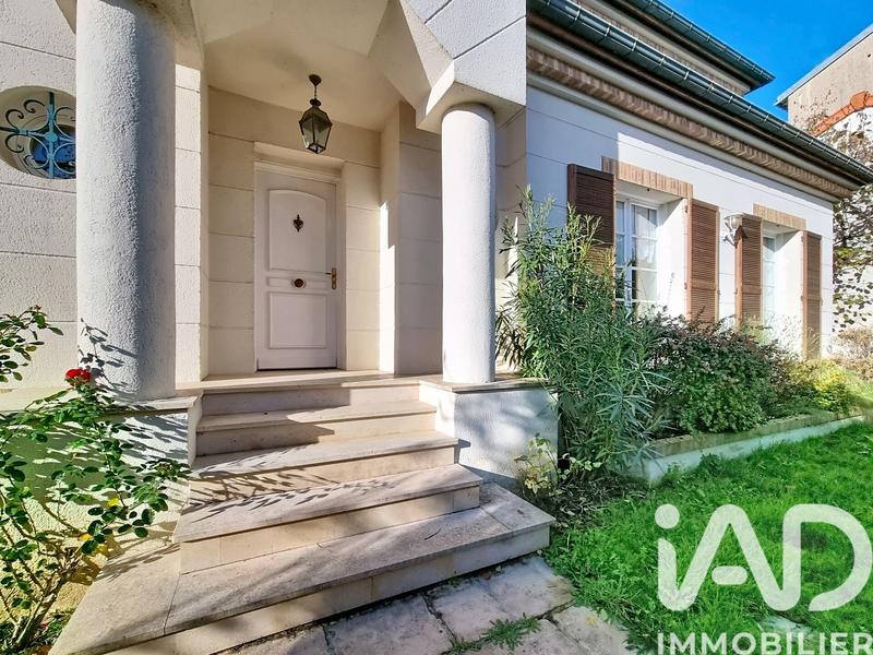 Maison - 190 m² - 6 pièces