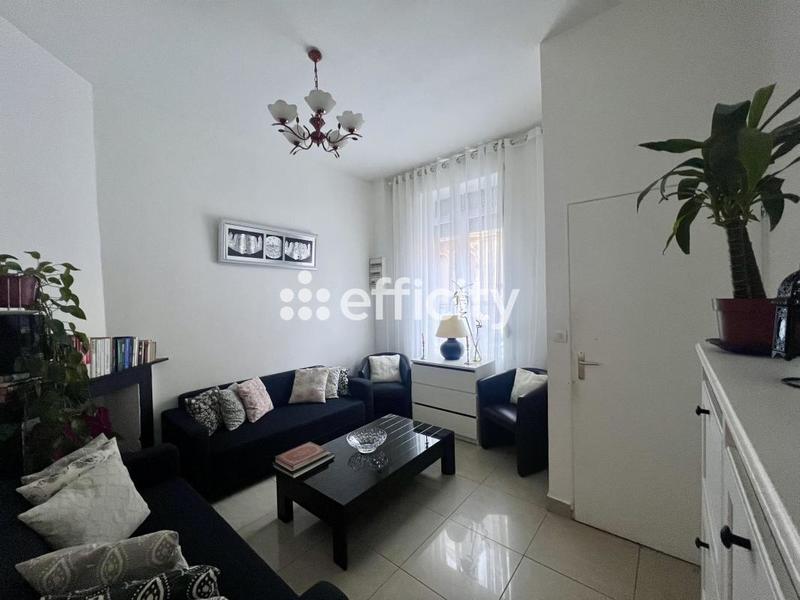 Maison - 102 m² - 6 pièces