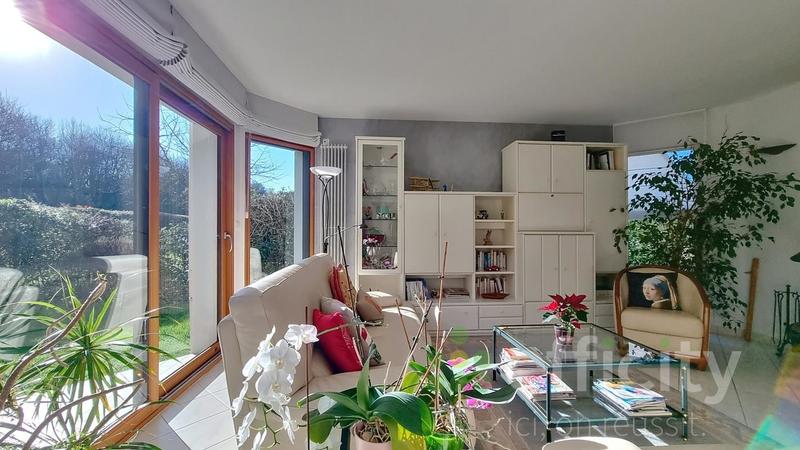 Maison - 168 m² - 7 pièces