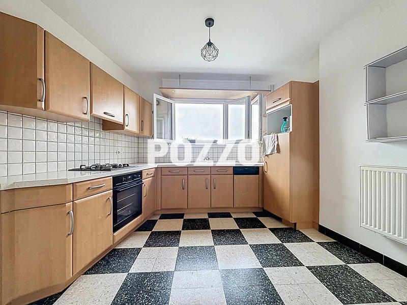 Appartement - 93 m² - 3 pièces