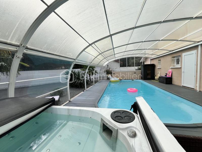 Villa - 210 m² - 6 pièces