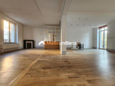 Maison de ville - 198 m² - 7 pièces