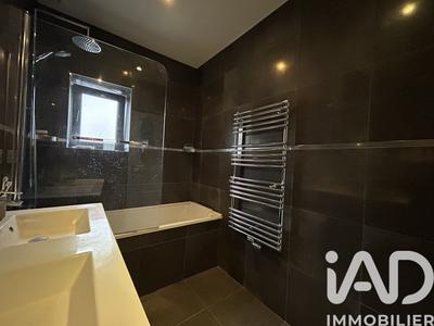 Maison - 128 m² - 4 pièces