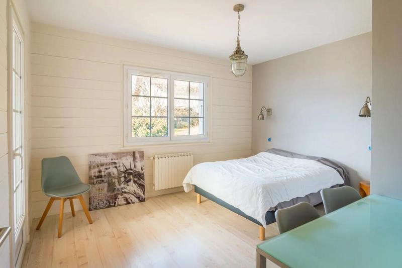 Villa - 330 m² - 10 pièces