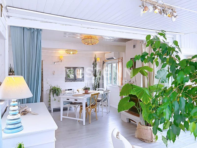 Maison - 112 m² - 7 pièces