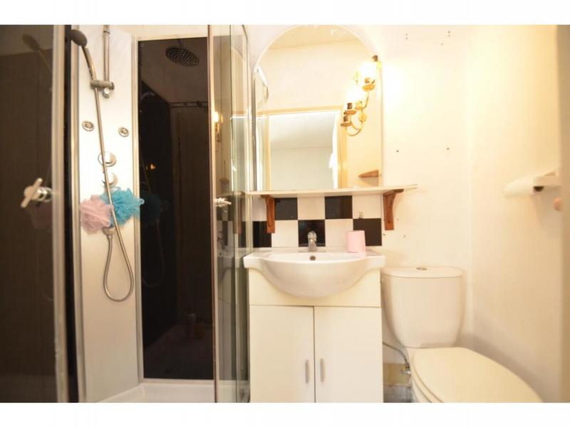 Maison - 252 m² - 14 pièces