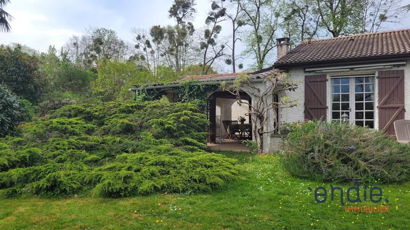 Viager - Maison de village - 140 m² - 7 pièces