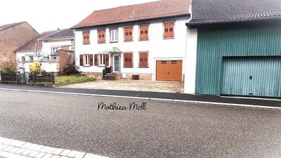 Maison - 141 m² - 7 pièces