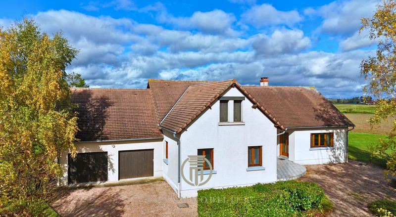 Maison - 140 m² - 5 pièces