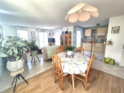 Appartement - 84 m² - 4 pièces