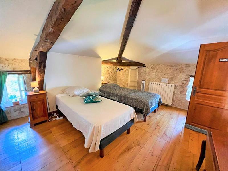 Demeure - 480 m² - 12 pièces