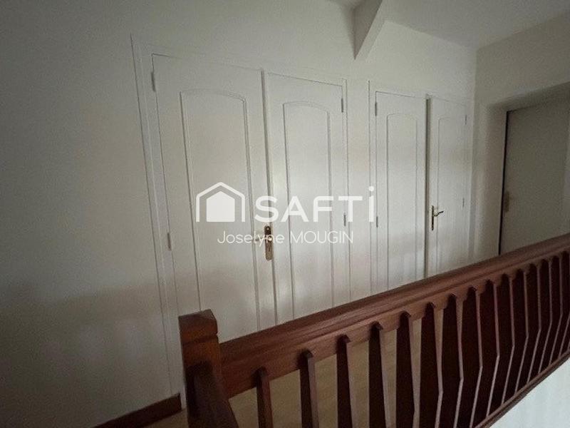 Maison - 220 m² - 7 pièces