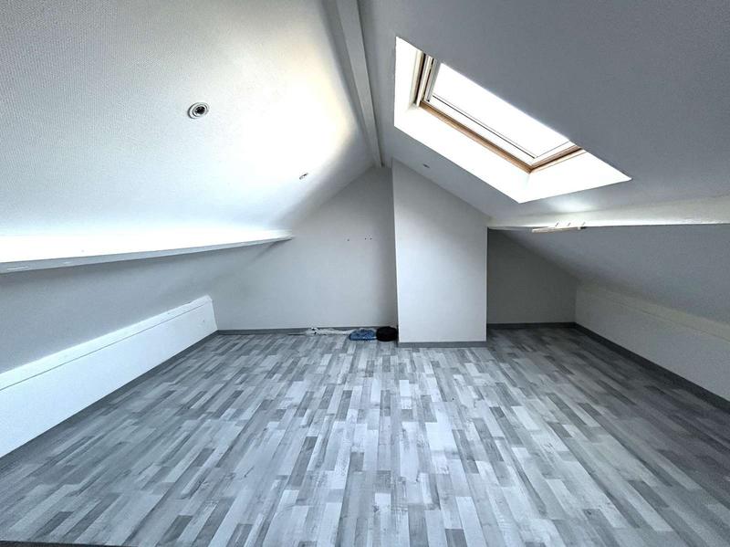 Maison traditionnelle - 95 m² - 5 pièces