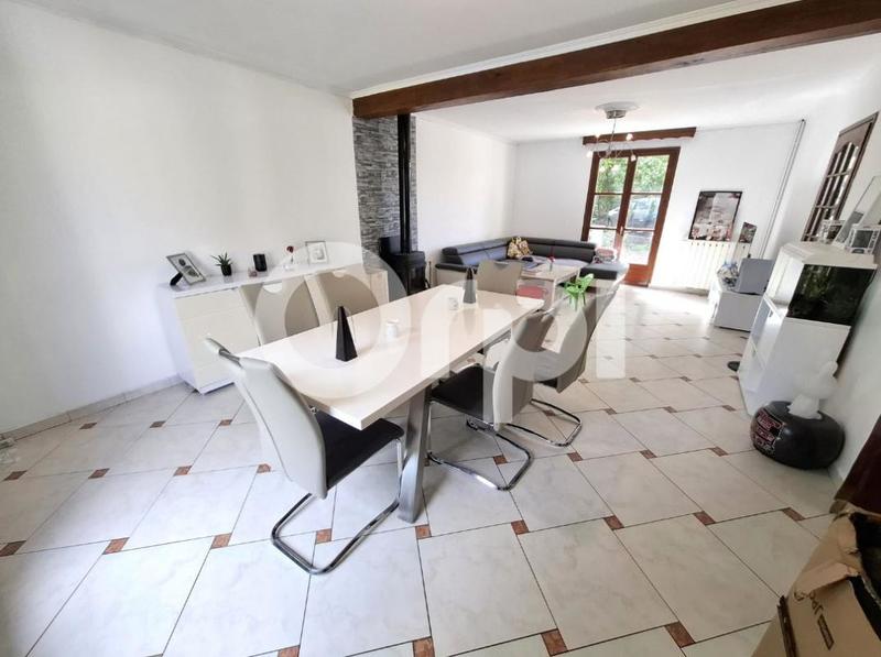 Maison - 137 m² - 6 pièces