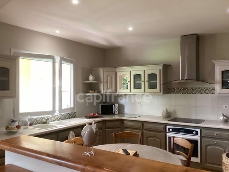 Maison - 188 m² - 6 pièces