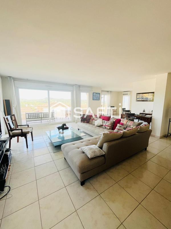 Appartement - 150 m² - 6 pièces