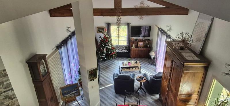 Maison - 144 m² - 5 pièces