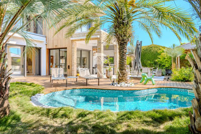 Villa - 288 m² - 6 pièces