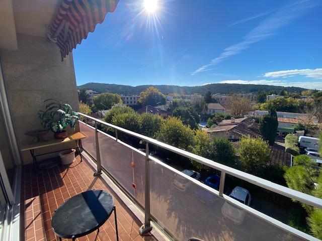 Appartement - 89 m² - 4 pièces