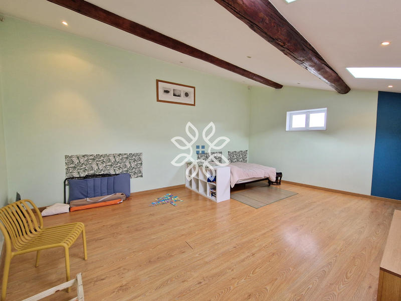 Maison - 172 m² - 6 pièces