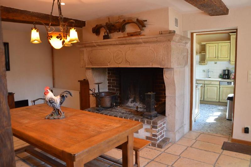 Maison - 260 m² - 11 pièces