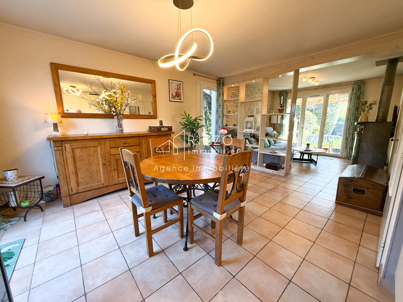 Maison - 121 m² - 5 pièces
