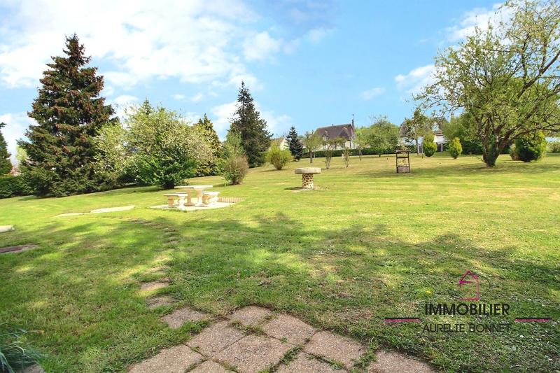 Maison - 275 m² - 14 pièces