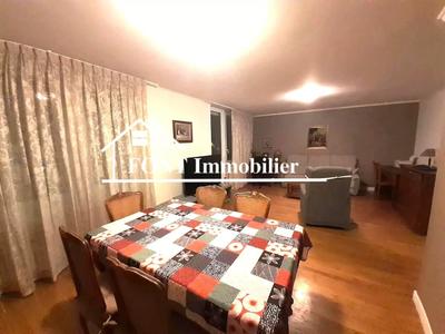 Appartement - 96 m² - 5 pièces