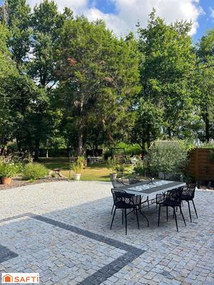 Maison - 200 m² - 8 pièces