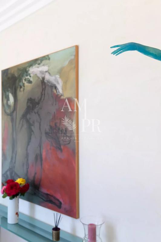 Villa - 355 m² - 8 pièces