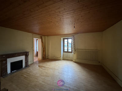 Maison - 200 m² - 11 pièces