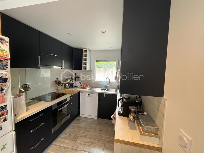 Maison traditionnelle - 75 m² - 4 pièces