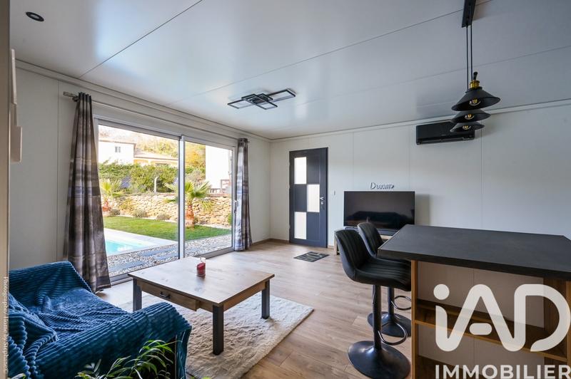 Maison - 262 m² - 11 pièces