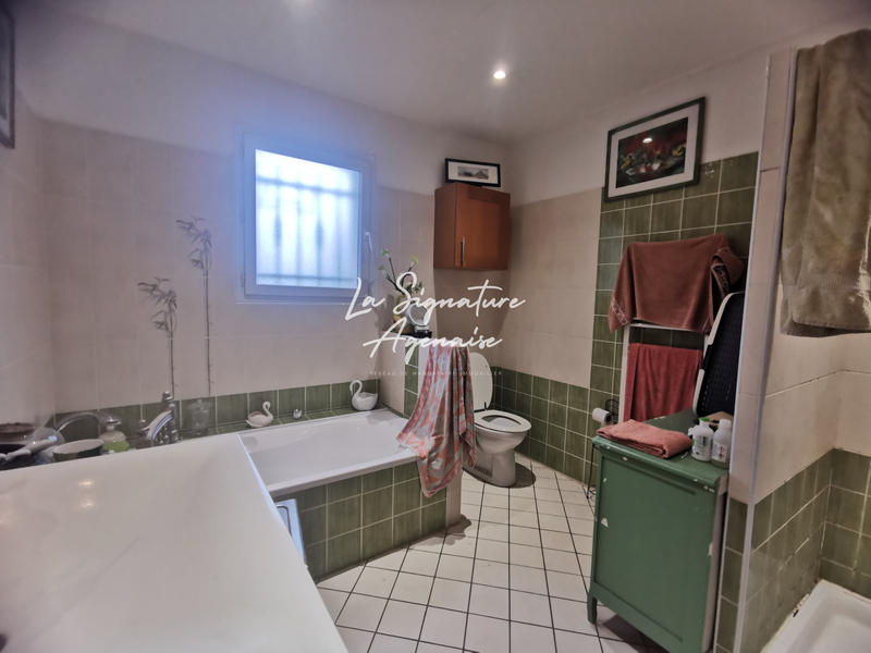 Propriété - 172 m² - 6 pièces