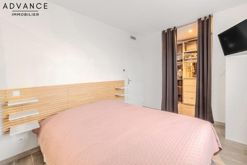 Maison - 150 m² - 8 pièces