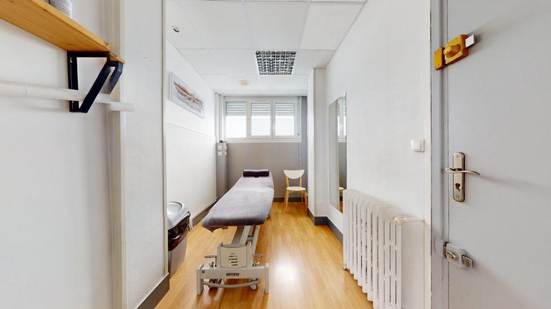 Local commercial - 57 m² - 4 pièces