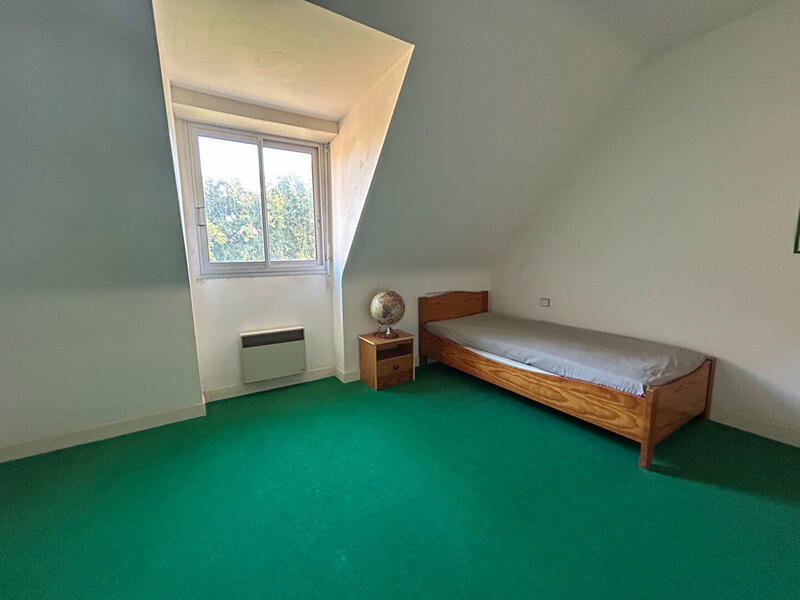 Maison - 155 m² - 8 pièces