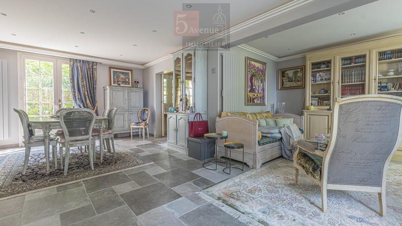 Maison - 175 m² - 7 pièces