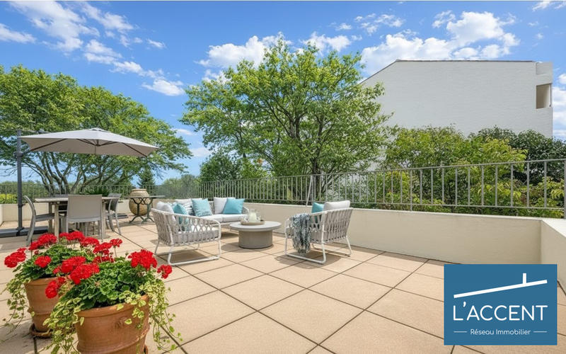 Appartement - 110 m² - 4 pièces