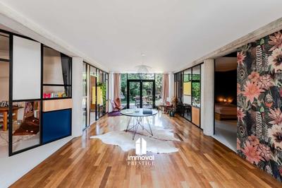 Maison ancienne - 398 m² - 10 pièces