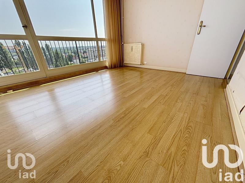 Appartement - 100 m² - 5 pièces