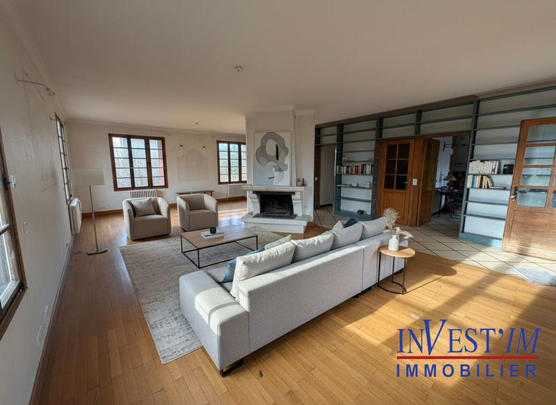 Maison - 195 m² - 5 pièces